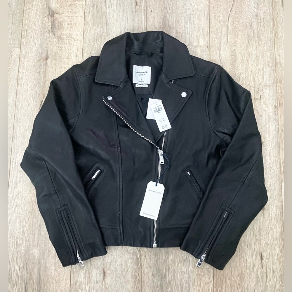 NWT Abercrombie & Fitch Genuine Leather Moto Jacket Women’s Size Large MSRP $380